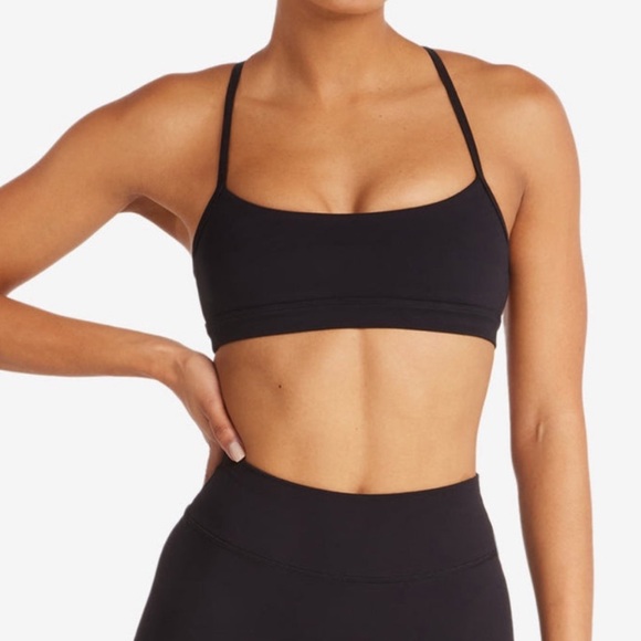 CSB Crop Shop Boutique Form Ivy Crop Sports Bra in Black - Picture 2 of 8